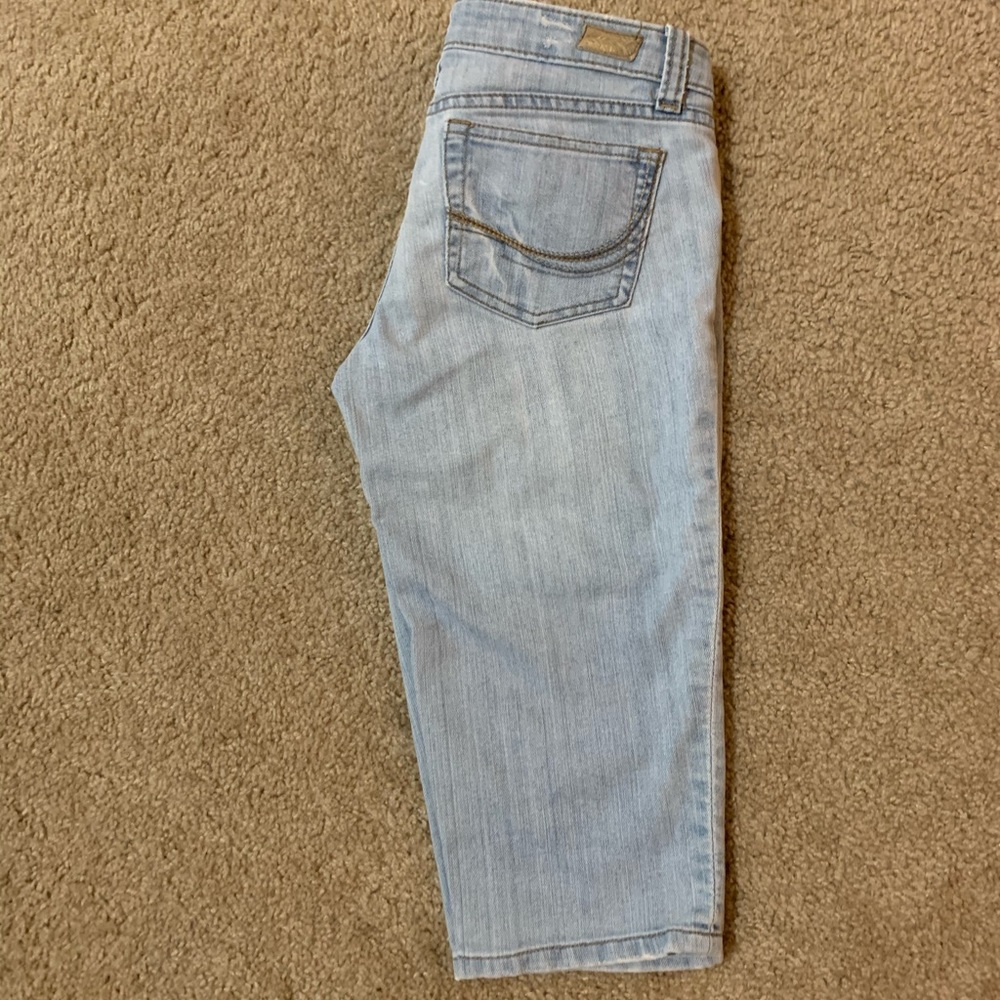 Refuge capris